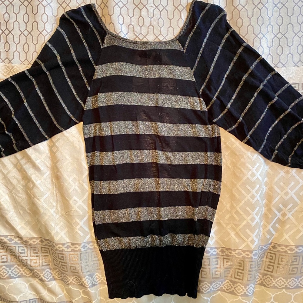 Beautiful stripped top from Guess.